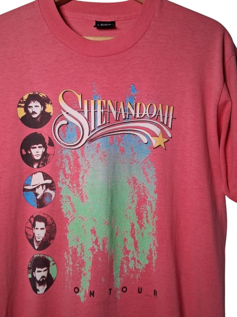 Vintage Shenandoah Band Shirt L Pink Single Stitch Screen Stars Best USA On Tour - Picture 2 of 16